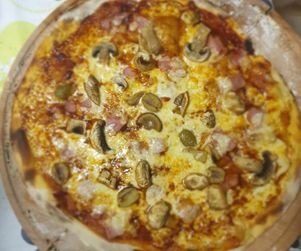 Pizzzza